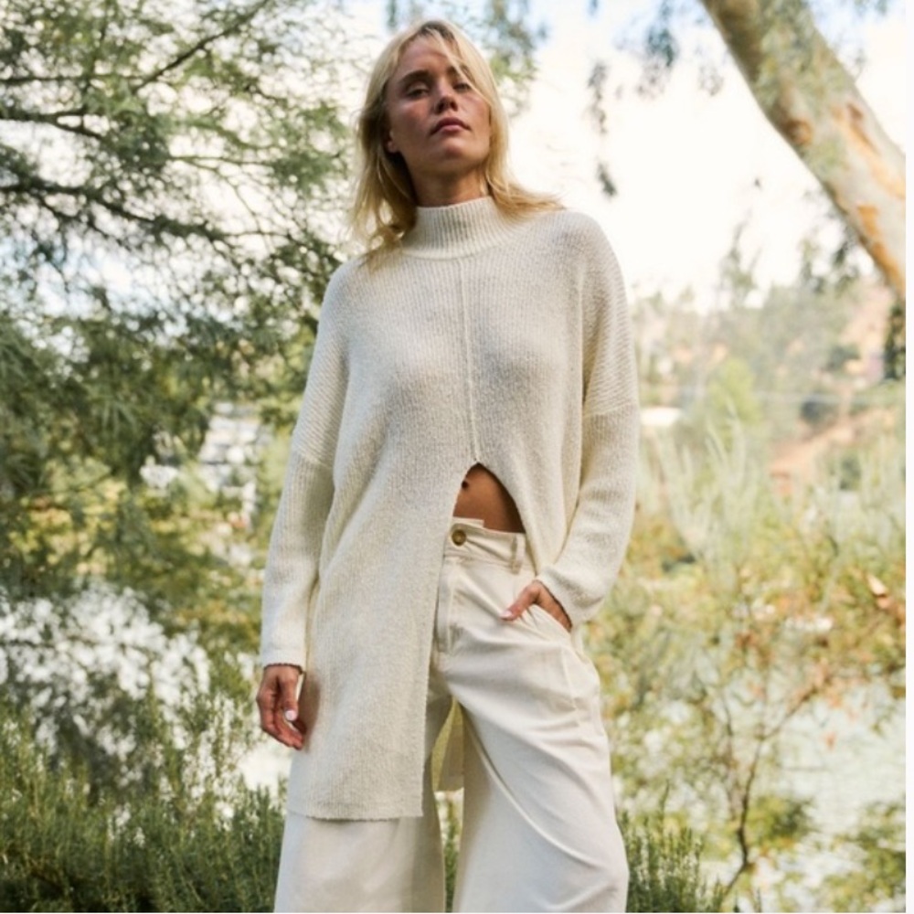 Free People FP Beach Coco Sweater Pullover Tunic Ivory Split Hem Mock Neck Sz L